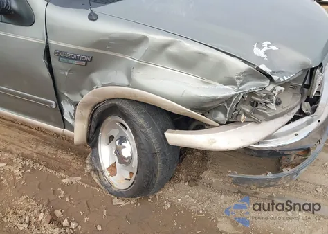 1999 Ford Expedition Eddie Bauer/Xlt from USA, damaged, VIN 1FMPU18LXXLB96203